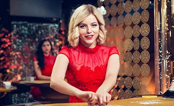 Hình ảnh minh họa phần câu hỏi thường gặp, với các biểu tượng hỏi đáp và một người đang đọc thông tin.